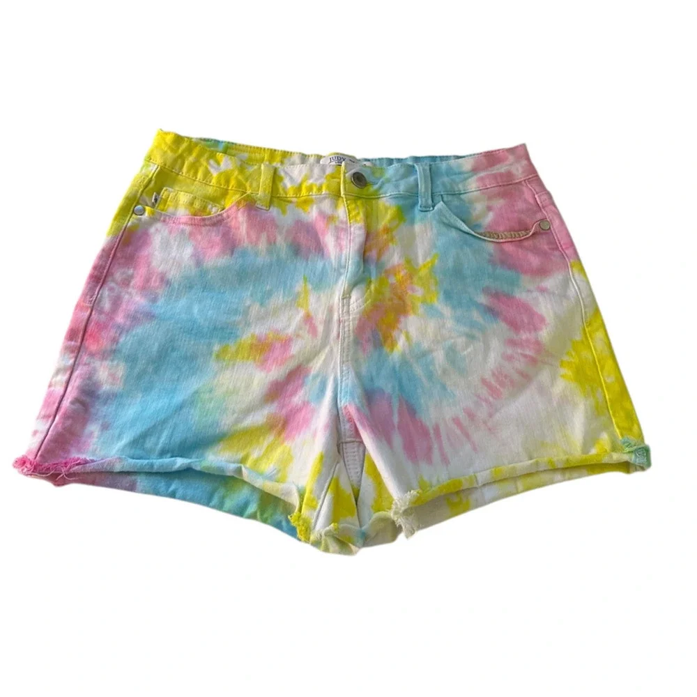 ✨2/$20 Judy Blue Swirl Tie Dye Raw Cut Off Denim Shorts Large Summer Festival - Picture 15 of 16